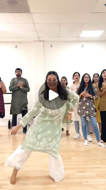 1.7M views · 149K likes | Pooja Venkatesh Reddy on Instagram: "Danced to one of the most joyful & romantic beats in today’s valentines special workshop. Love how everyone owned the choreography & performed beautifully 🥰. Super grateful for the love always 🤗  Do you also love this song?!   Choreography: @_poojj  Filmed by : @venkatesh_k08   #dance #dancer #bayareadancer #bollywood #jabwemet #dancereelsofinstagram #bollywoodreels [ Bay Area dance workshop , dance workshop , Bollywood dance reels , Valentine’s Day workshop , yeh ishq hai ]" One Love Song, First Love Song, Songs For Dance, Dance Reels, Kiss Songs, Ishq Hai, Welcome Songs, Reel Dance, Bollywood Dance Choreography