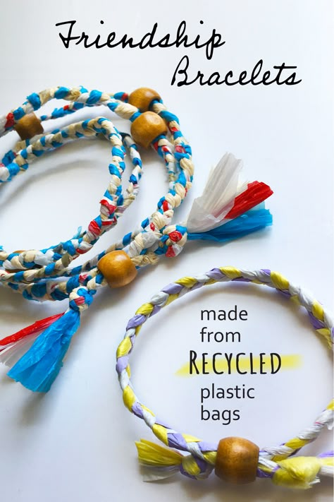 Tassen Hanger, Craft For Teens, Environmental Club, Plastic Bag Crafts, Coconut Bowls, Recycled Plastic Bags, Make Friendship Bracelets, Earth Day Activities, Fabric Bracelets