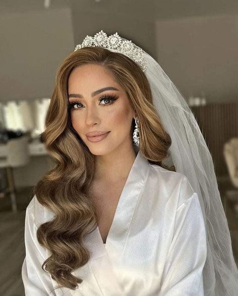 Bride Wedding Hair Long, Dramatic Side Part Wedding Hair, Wedding Strapless Dress Hairstyles, Straight Wedding Hair With Veil, Glam Waves Wedding Hair With Veil, Hollywood Bridal Waves, Bride Hair And Makeup Wedding Day, Bridal Hair With Veil Down, Hollywood Waves With Headband