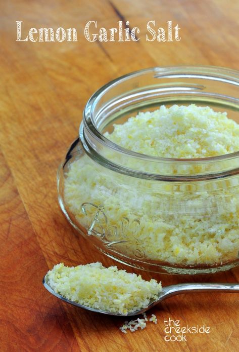 Lemon Garlic Salt - The Creekside Cook Flavored Salts Recipes, Spice Mix Recipes, Diy Spices, Flavored Salts, No Salt Recipes, Homemade Spices, Homemade Seasonings, Dehydrated Food, Spice Recipes