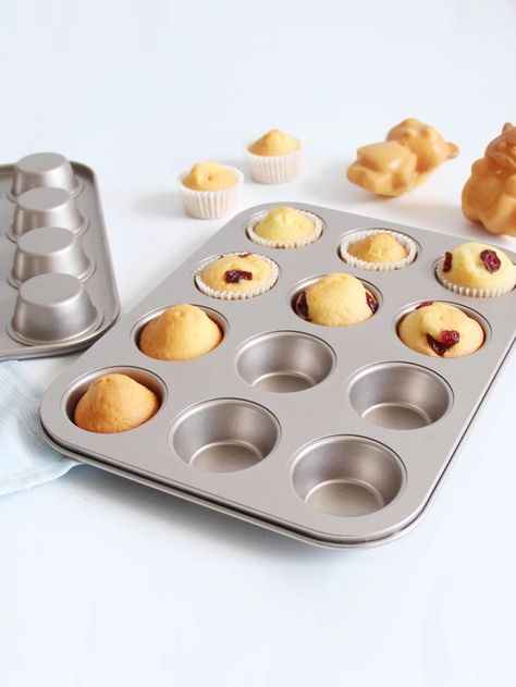 12 Compartment Baking Mold 1pc -SheIn(Sheinside) Chicken Pot Pie Cups, Pot Pie Cups, Mini Cheesecake Cupcakes, Hash Brown Cups, Cheesecake Cupcake, Mini Lasagna, Lasagna Cups, Pie Cups, Baked Oatmeal Cups