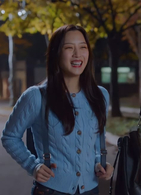 Lim Ju Kyung Outfit, Cardigan Outfit Korean, Kdrama Fits, True Beauty Outfits, Kdrama Vibes, Moon Kayoung, Korean Drama Fashion, Moon Ka Young, True Beauty Kdrama