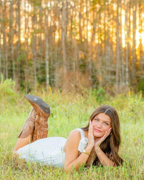 Taylor Senior Session 🍃 #tampaphotographer #tampaseniorphotographer #stpeteseniorphotographer #clearwaterphotographer #photography Senior Pics Cowboy Boots, Sr Photos, Sweet 16 Photos, Florida Pictures, Senior Pic Ideas, Grad Pics, Grad Photos, Graduation Pictures, Senior Session