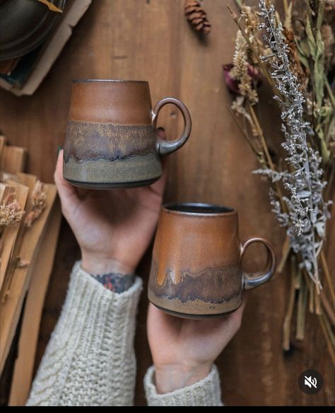 Pottery Mug Photography, Ceramic Soup Mugs, Printing On Ceramics, Ceramist Aesthetic, Handmade Pottery Ideas Inspiration, Ceramic Mug Diy, Amaco Temmoku, Cute Pottery Mugs, Pottery Mug Handles