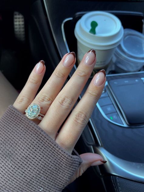 not mine! Fall Oval Shaped Nails, Cute Fall Nails Almond Shape, Thanksgiving Nail Ideas Simple Short, Short Round Acrylic Nails Fall, Short Nail Designs Round, Fall Nails Round Shape, Short Oval Fall Nails, Fall Nails Oval Shape, Short Fall Almond Nails