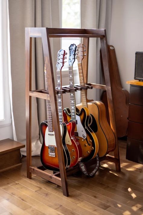 Diy Guitar Rack, Guitar Rack Diy, Guitar Storage Ideas, Guitar Stand Ideas, Diy Guitar Stand, Hand Tools Woodworking, Instrument Stand, Wooden Guitar Stand, Music Room Design