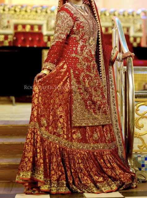 Farshi Garara Design, Farshi Lehnga Pakistani Bridal, Farshi Gharara Pakistani, Lehnga Pakistani, Barat Dress, Pakistani Party Wear Dresses, Nikah Dress, Red Bridal Dress, Latest Bridal Lehenga