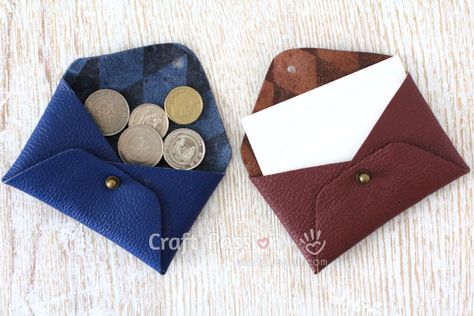 Leather Pouch {no-sew} - Free Tutorial | Craft Passion • Page 2 of 2 No Sew Coin Purse Template Free, No Sew Leather Wallet, No Sew Wallet, No Sew Pouch, Diy Wallet No Sew, Diy Wallet Tutorial, Sew Pouch, Diy Leather Pouches, Leather Pouch Pattern