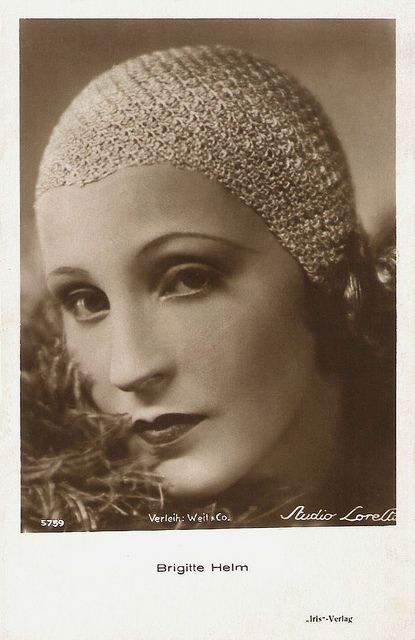 Brigitte Helm by Truus, Bob & Jan too!, via Flickr Brigitte Helm, Metropolis 1927, Fritz Lang, Louise Brooks, 1920's Fashion, Silent Movie, Silent Film, 8x10 Print, Photo Postcards