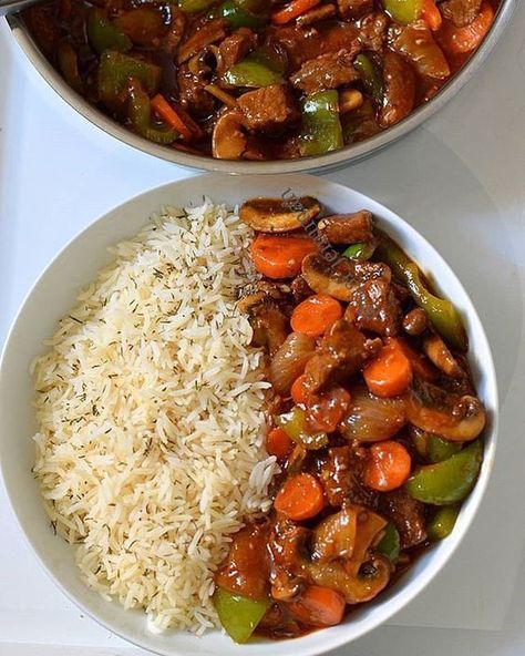 Cooking Soul Food, Yummy Dinner Ideas, African Recipes Nigerian Food, Beef Sauce, Bistro Food, Healthy Food Menu, Healthy Food Inspiration, Food Motivation, Nigerian Food