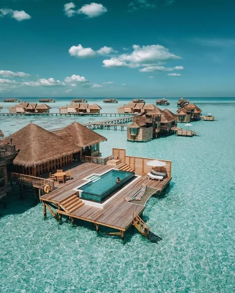 جزر المالديف, Maldives Travel Guide, Maldives Resort, Maldives Travel, Dream Vacations Destinations, Stilts, Dream Travel Destinations, Beautiful Hotels, Vacation Places