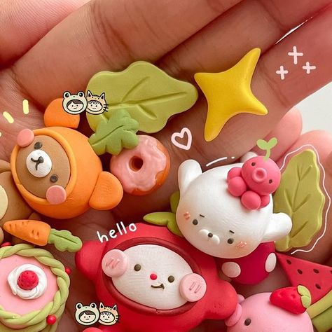 Bunny Clay Charm, Clay Charms Animals, Cute Polymer Clay Figures, Bunny Clay Art, Clay Charms Aesthetic, Clay Capybara, Little Clay Animals, Cute Clay Crafts, Cute Clay Creations