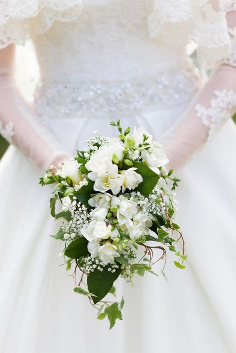 45 Gorgeous Cascading Wedding Bouquets | Wedding Forward Small Bridal Bouquets, Small Wedding Bouquets, Teardrop Bouquet, Vintage Bouquet Wedding, Cascading Bridal Bouquets, Cascading Wedding Bouquets, Beautiful Wedding Flowers, Cascade Bouquet, White Wedding Bouquets