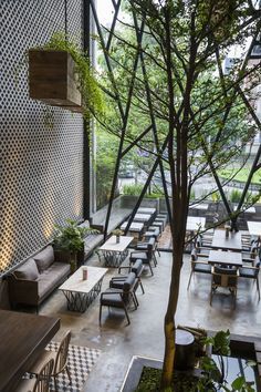 An’garden Café,© Hiroyuki Oki Cafe Restaurant Concept, Modern Industrial Restaurant, Restaurant Interior Design Wood, Industrial Restaurant Bar, Rustic Cafe, Café Design, Industrial Restaurant, Rustic Restaurant, Loft Interior