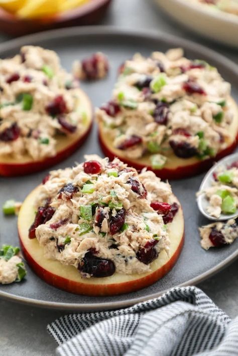 Cranberry Tuna Salad Bites - Kalefornia Kravings Cranberry Tuna Salad Bites, Whole Foods Cranberry Tuna Salad Recipe, Crunchy Apple Tuna Bites, Kalefornia Kravings, Tuna Salad Recipe Easy, Easy Tuna Salad, Quick Easy Lunch, Whole Wheat Crackers, Lunch Places