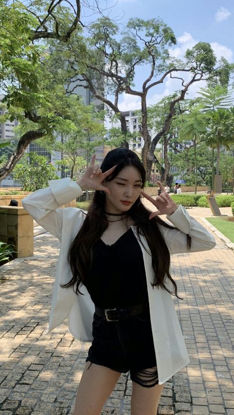 She's A Lady, Chung Ha, Aesthetic People, Perfect Moment, White Cardigan, Kpop Fashion, Sports Teams, Be Honest, Kpop Girl Groups