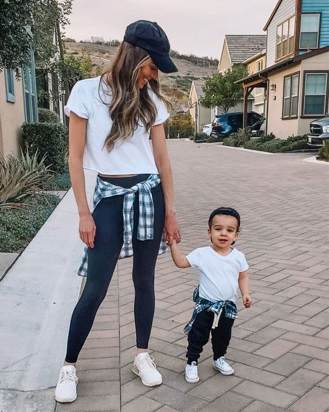 Mommy And Me Son Outfits, Toddler Mom Outfits, Baby Mama Outfits, Mom And Son Coordinating Outfits, Spring Baby Outfits Boy, Fall Outfits For Baby Boy, Mommy And Me Boy Outfits, Baby Boy And Mom Outfits, Mommy And Son Fall Outfits