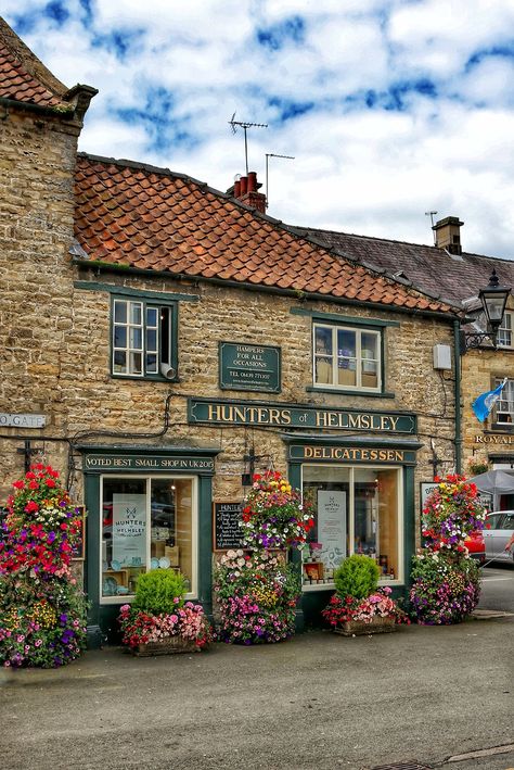 England Countryside, English Village, Northern England, Cottage Art, British Countryside, Countryside House, Yorkshire England, England And Scotland, Challenge Yourself