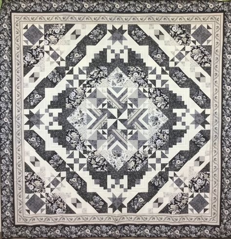 Kits Taupe Quilts, Black White Quilts, Lap Quilt Patterns, Medallion Quilts, Bleach Fabric, Cottage Quilt, Mystery Quilt, Queen Size Quilt, Block Of The Month