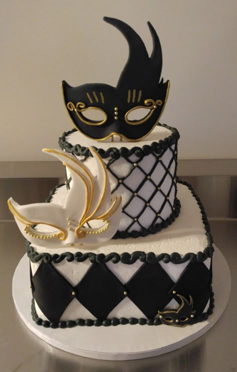 Masquerade Cake Ideas, Masquerade Party Cake, Masquerade Cake, Sweet 16 Masquerade Party, Masquerade Cakes, Masquerade Party Ideas, Mascarade Party, Mardi Gras Cake, Masquerade Party Decorations