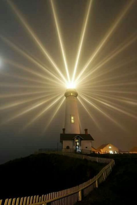 Lighthouse Pictures, Point Light, Beautiful Lighthouse, Beacon Of Light, Light House, The Darkness, Pigeon, Beautiful World, The Light