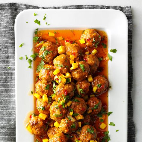 Orange-Glazed Chicken & Chorizo Meatballs Recipe -These tasty Southwestern meatballs warm up a buffet. I add pomegranate seeds, jalapeno pepper jelly and cilantro to make everything pop with color. —Jeanne Holt, Mendota Heights, Minnesota Holiday Snacks Appetizers, Chorizo Meatballs, Orange Glazed Chicken, One Bite Appetizers, Church Recipes, Pomegranate Recipes, Chicken Chorizo, Jalapeno Pepper, Taste Of Home Recipes