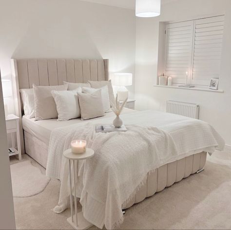 Beige Room, Minimalist Bedroom Decor, Neutral Bedroom Decor, White Room Decor, Classy Bedroom, Home Decor Idea, Home Decor Ideas Living Room, Pretty Bedroom, Home Decoration Ideas