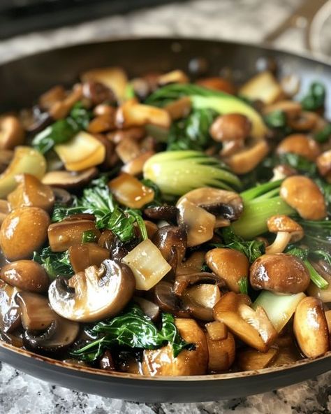 I'm embarrassed by how much I love this dish, but it's too good not to share Whole 30 Mushroom Recipes, Asian Style Food, Quick Healthy Dinner Meals, Easy Healthy Weeknight Dinner, Vegetables Dinner Recipes, Meal Prep With Mushrooms, Healthy Sides To Go With Burgers, Easy Chinese Recipes Vegetarian, Book Choy Recipe