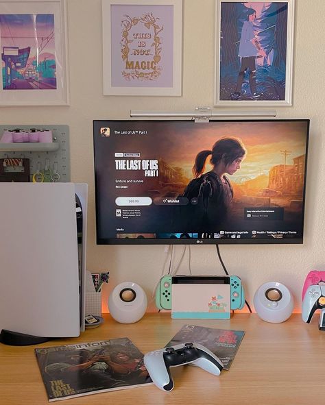 The Last Of Us Room Ideas, Ps5 Desk Setup, Ps5 Set Up, Playing Video Games Aesthetic, The Last Of Us Ps5, Playing Games Aesthetic, Ps5 Aesthetic, Ps5 Setup, Gaming Ps5