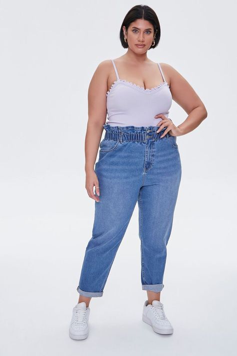 Plus Size Paperbag Jeans Paperbag Jeans Outfit, Mom Fit Jeans Outfits, Jeans Outfit Plus Size, Paperbag Jeans, Mom Fit Jeans, Dress Better, Paperbag Pants, Outfit Plus Size, Positive Body Image