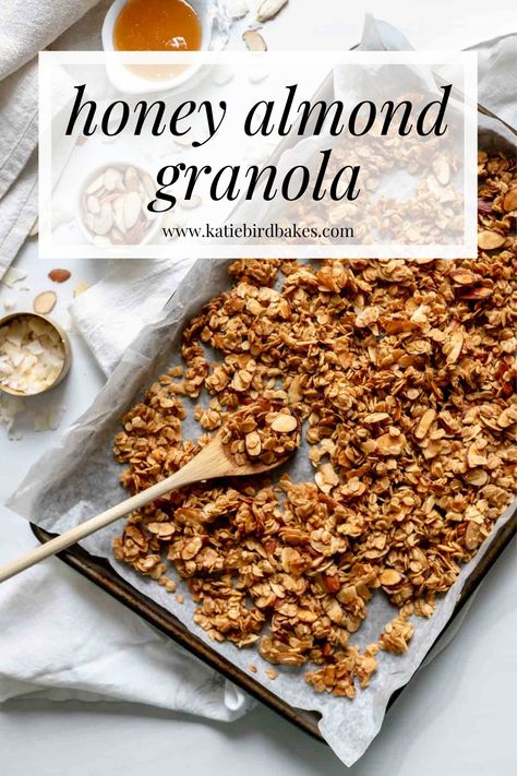 Honey Granola Recipe, Almond Granola Recipe, Almond Butter Granola, Honey Almond Granola, Homemade Granola Recipe, Granola Recipe Healthy, Honey Granola, Yogurt Bowls, Granola Recipe Homemade