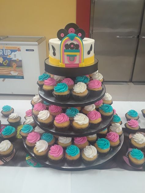 50s Cupcake Ideas, Sock Hop Party Ideas, Drive In Party, 50s Cake, Sock Hop Dance, 50s Theme Party, Moms 70th Birthday, 50s Birthday, Grandparents Anniversary