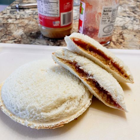 Pb And J Sandwich, Homemade Uncrustables, Pbj Sandwich, Smuckers Uncrustables, Pb J Sandwiches, Pb And J, Class Board, Easy School Lunches, Twice Baked Potatoes Casserole