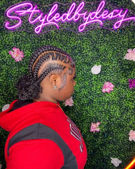 Stitch Braids With Bun, Feed In Braids Bun, Braid Buns, Braided Bun Styles, Braids Bun, Black Hair Bun, Stitch Braid, Feed Ins, Hairstyles Pictures