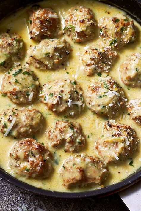 Creamy Chicken Meatballs Recipe 2 Chicken Meatballs Recipe, Meatballs And Gravy, Chicken Meatball Recipes, Mince Recipes, Creamy Pesto, Meatballs Recipe, Chicken Meatballs, Minced Meat, Pesto Chicken