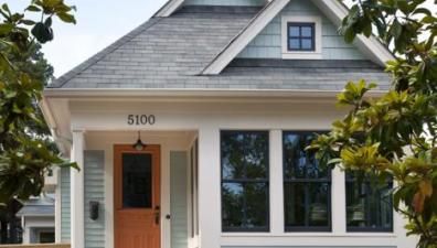 Woman Downsizes to 557 Sq. Ft. Tiny Cottage Tumbleweed Tiny Homes, Tiny House Company, Orange Door, Tiny House Plan, Casas Coloniales, Tiny Cottage, Tiny House Movement, Casa Exterior, Cabins And Cottages