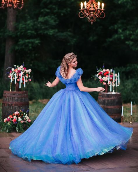 Time for a little throwback! ✨ It’s been nearly 3 years since this dance video/photoshoot! Crazy how time flies… #cinderelladress #cinderelladance #cinderella2015 Live Action Cinderella Dress, Sindrela Dress, Cindrella Frock Design For Women, Cinderella Photoshoot Ideas, Ball Gown Poses, Gown Photoshoot Ideas, Ball Gown Photoshoot, Cinderella Photoshoot, Disney Princess Gowns