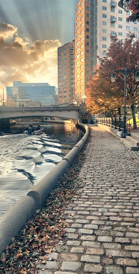 Seaside City Aesthetic, Providence Rhode Island Aesthetic, Providence Aesthetic, Small City Aesthetic, Ideas For Phone Wallpaper, Rhode Island Aesthetic, Boston In The Fall, Seaside Bay, Hope Aesthetic