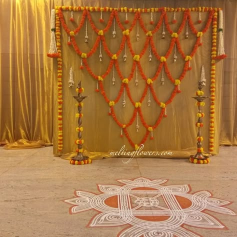 traditional flower backdrop decor Melting Flowers, Decoration Marriage, Indian Baby Shower Decorations, Leaf Decor Wedding, Indian Wedding Stage, Bangalore Wedding, Simple Stage Decorations, Ganpati Decoration At Home, Ganapati Decoration