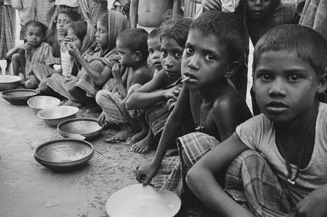 According to the United Nations, about 25,000 people die every day of hunger or hunger-related causes. Most of these deaths are children. Catholic Social Teaching, Global Poverty, Hungry Children, World Hunger, Help The Poor, Poor Children, We Are The World, Poor People, On The Ground