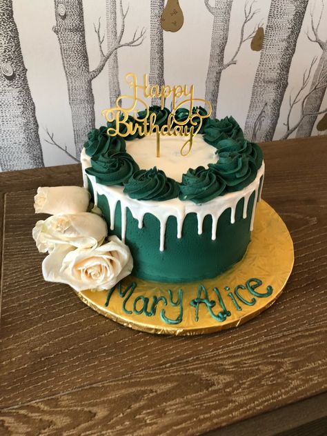 Emerald Green Birthday cake Green Birthday Cake, Green Birthday Cakes, Red Birthday Cakes, Nurse Cake, Nursing Cake, White Birthday Cakes, Chandelier Cake, Inside Cake, 13 Birthday Cake