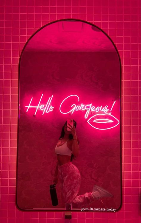 Mexican Restaurant Design, Waxing Room, Esthetics Room, Selfie Wall, Gym Mirrors, Nightclub Design, Nail Salon Design, Graphisches Design, Deco Studio