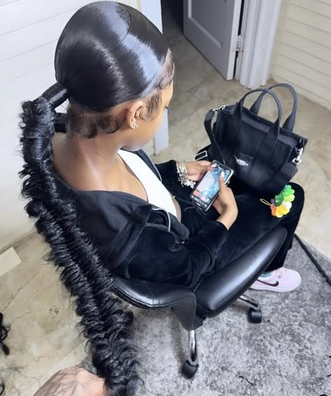 Sew In Fish Tail Braid, Swoop Fishtail Ponytail, Fish Tail Braid Ponytail Black Women, High Pony Fish Tail Braid, Fish Tail Hairstyles Black Women, Fish Tale Braids For Black Women, Butterfly Braids Ponytail, Fish Braid Ponytail, Fish Tail Ponytail Black Women