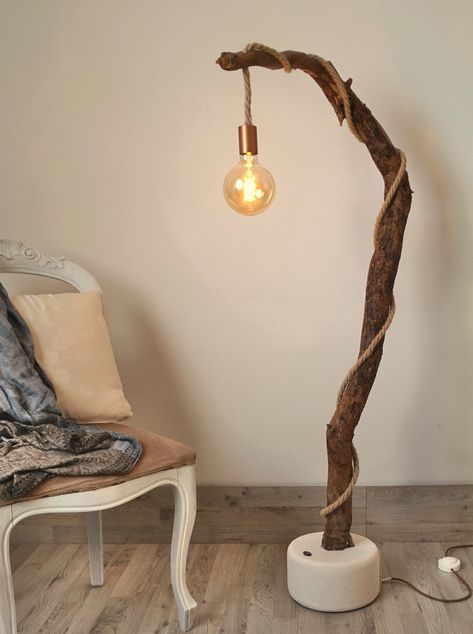 Rustic Modern Living Room, Types Of Lamps, Diy Floor Lamp, Wood Lamp Design, Room Decor Handmade, Modern Rustic Living Room, Lamp Rustic, Natural Wood Texture, Tree Floor Lamp