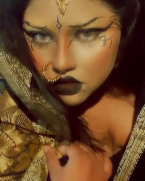 Y’all remember when I did Indian goth? yeah…. Posting my embarrassment (the quality is awful I know) Indian Goth Aesthetic, Desi Goth Aesthetic, Indian Goth, Poc Goth, Dark Demon, Doll Eye Makeup, Goth Makeup, Goth Girl, Goth Aesthetic