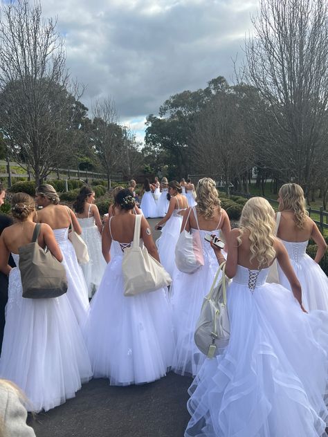 Deb Photography Ideas, White Cotillion Dresses Debutante, White Deb Dresses, Debutant Ball Aesthetic, Debutante Dresses Aesthetic, Debutante Dresses Australia, Deb Ball Aesthetic, Debutante Photoshoot, Debutante Ball Dresses