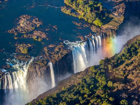 Natural wonders of the world you should visit before you die - Business Insider Paris Tourist Attractions, Antiques Road Trip, Monte Everest, Paris Tourist, El Yunque National Forest, Chobe National Park, Natural Wonders Of The World, Travel Quiz, Falling Waters