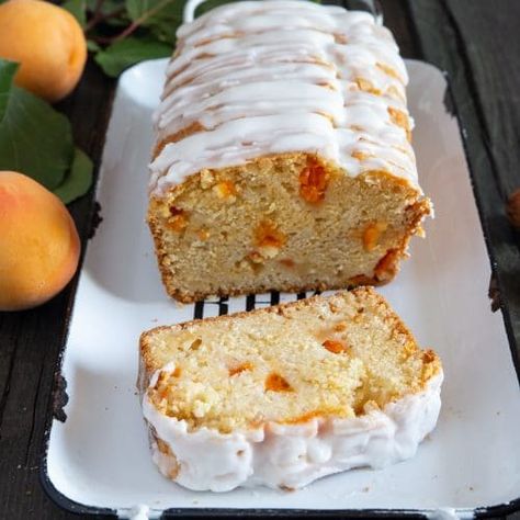 Fresh Apricot Recipes, Apricot Bread Recipe, Apricot Bread, Apricot Recipes, Breakfast Bread Recipes, Loaf Cakes, Apple Bread, Bread Loaf, Best Cake Recipes