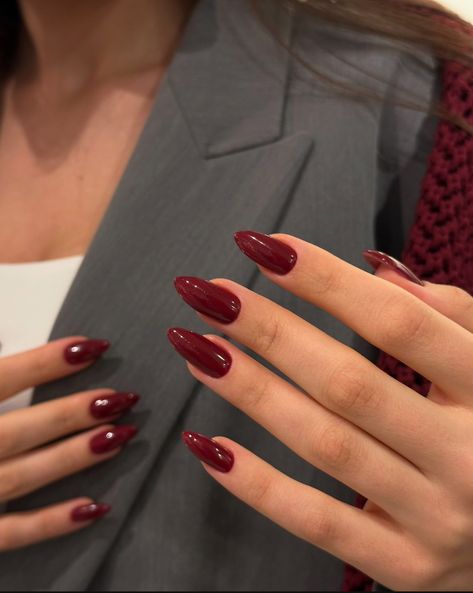 Dark Red Nails Ombre, Burgundy Red Almond Nails, Red Nails Blonde Hair, Dark Red Long Almond Nails, Nail 2025 Winter, French Manicure Different Colors, Almond Wine Red Nails, Rich Red Nails, Almond Wine Nails