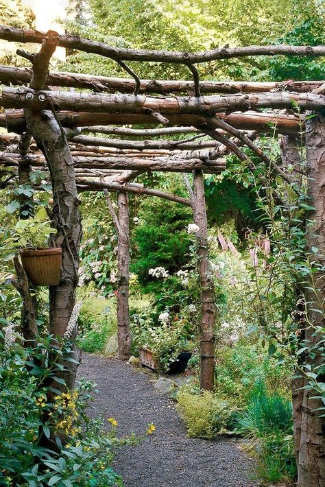 Rustic Arbor, Rustic Pergola, Cheap Landscaping Ideas, Arbors Trellis, Pergola Garden, Garden Posts, Garden Arbor, Samos, Charming Garden